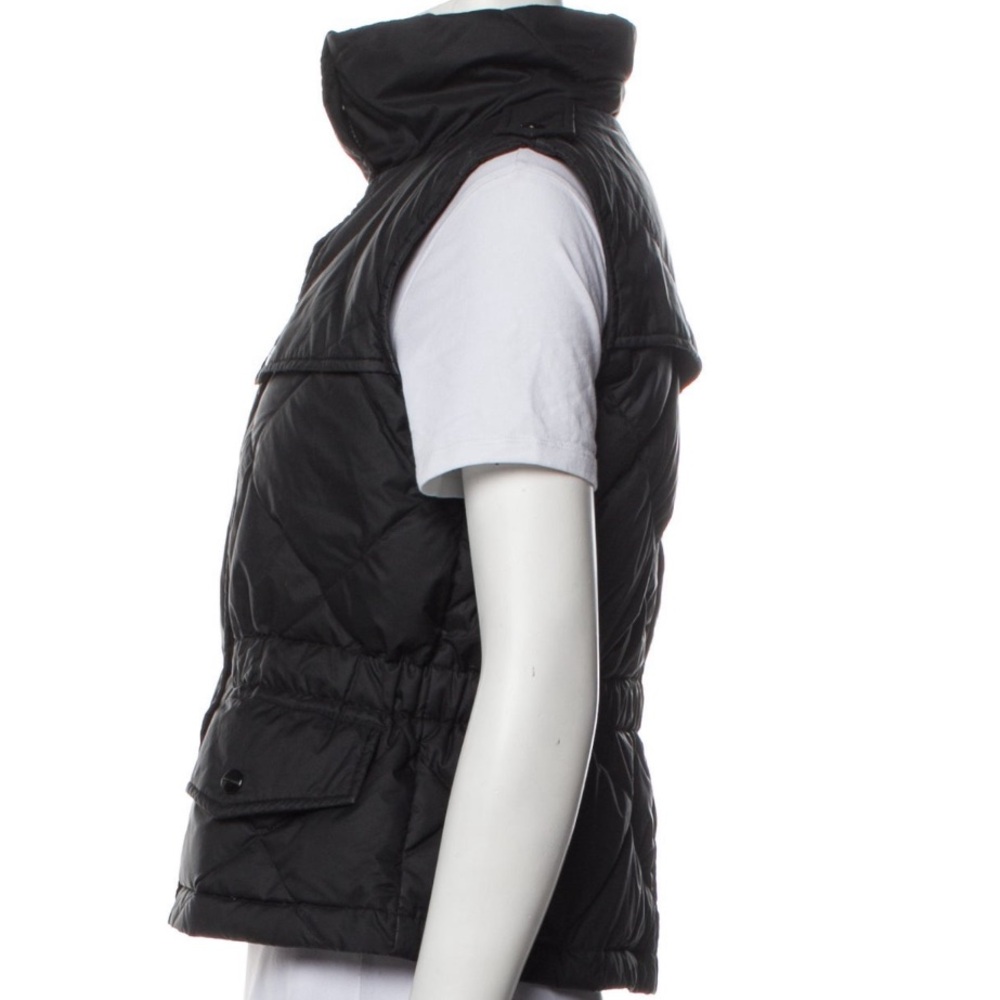 Burberry Black Quilted Vest - Picture 2 of 6